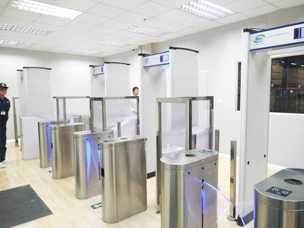 浙江山蒲照明電器智能工廠安檢門(mén)案例